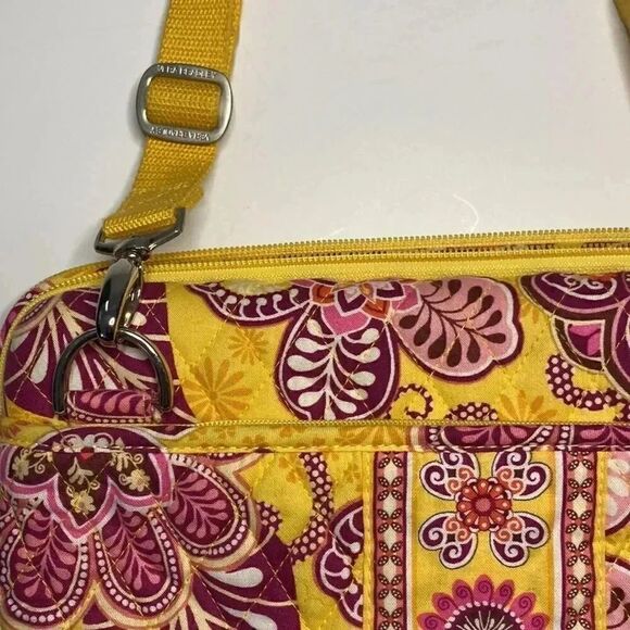 Vera Bradley Hard Shell Tablet Case - Picture 2 of 10